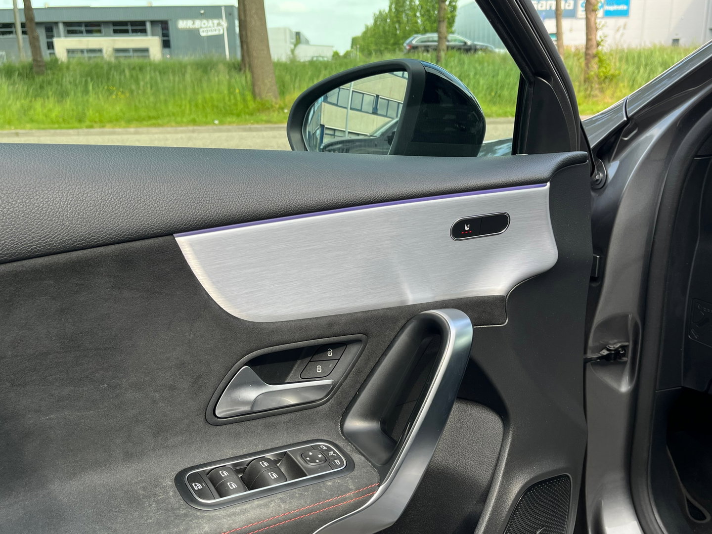 Mercedes-Benz A-Klasse 250 AMG|Pano|Camera|Carplay|Ambient Light|Stoelverwarming|224PK