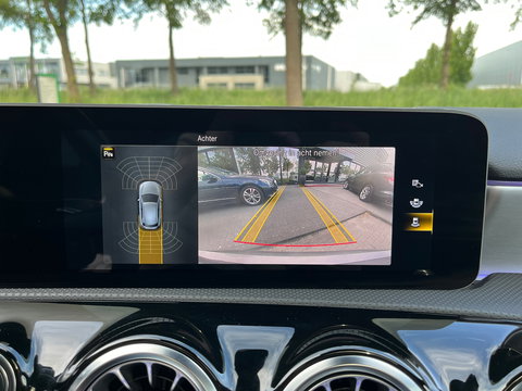 Mercedes-Benz A-Klasse 250 AMG|Pano|Camera|Carplay|Ambient Light|Stoelverwarming|224PK