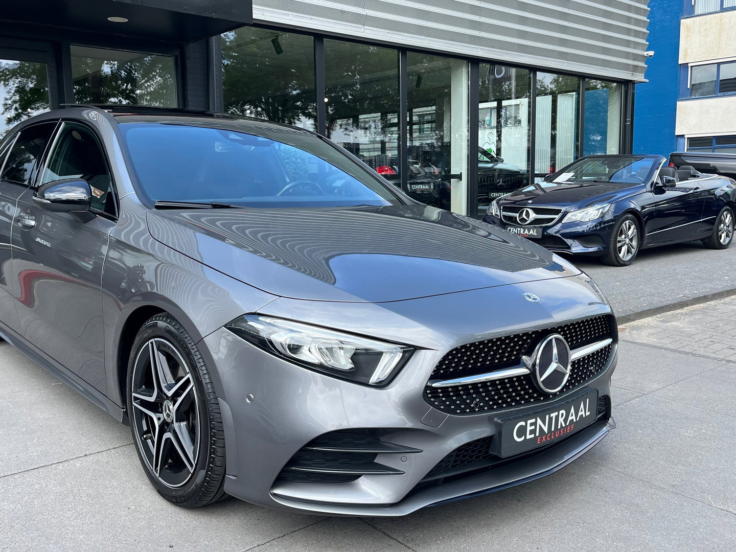 Mercedes-Benz A-Klasse 250 AMG|Pano|Camera|Carplay|Ambient Light|Stoelverwarming|224PK