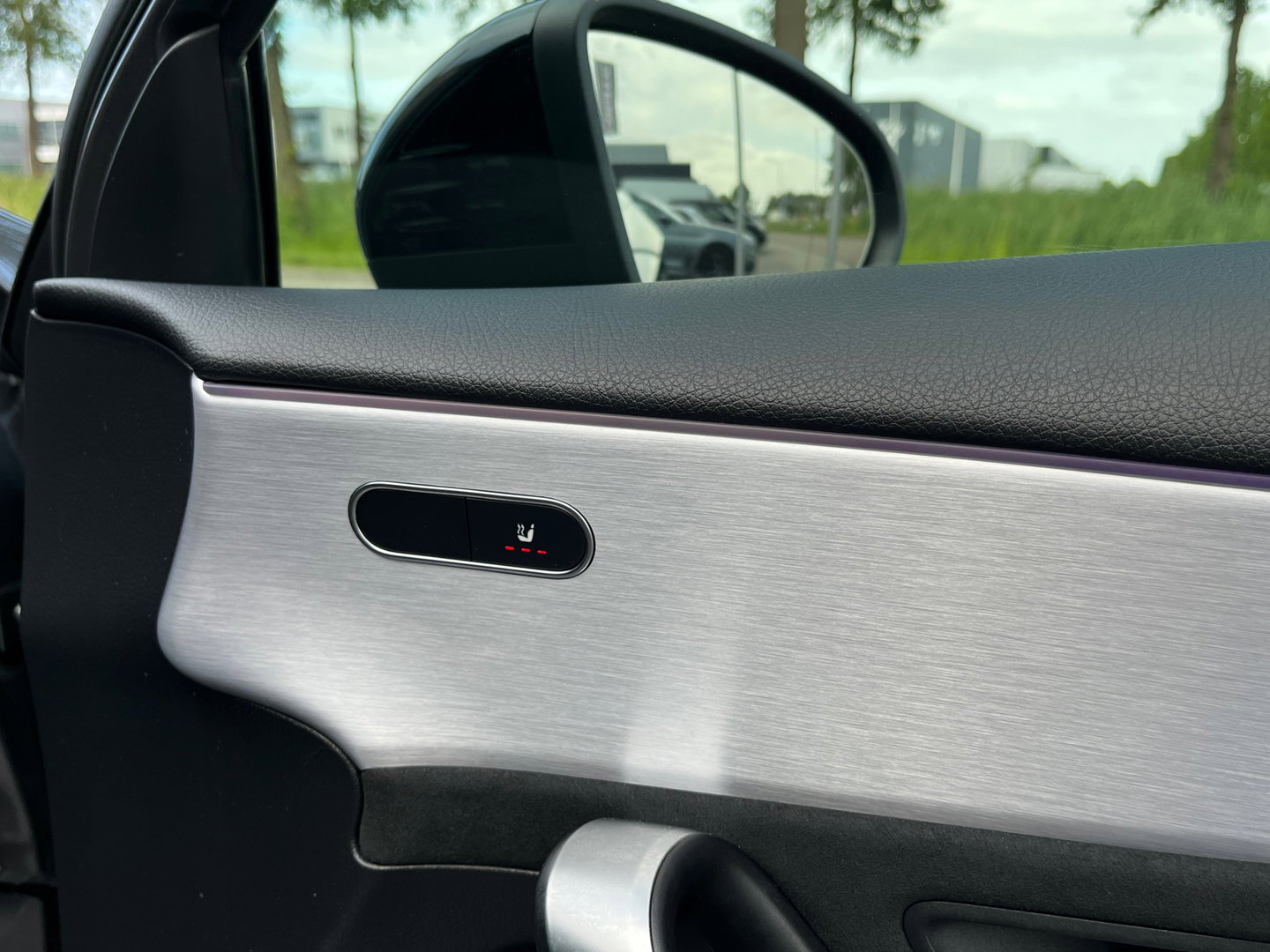 Mercedes-Benz A-Klasse 250 AMG|Pano|Camera|Carplay|Ambient Light|Stoelverwarming|224PK