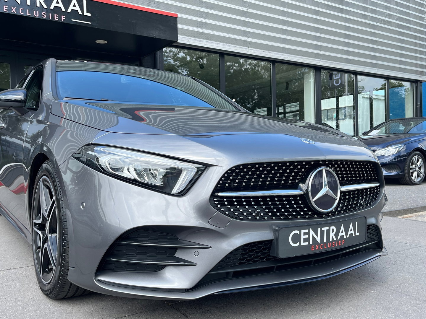Mercedes-Benz A-Klasse 250 AMG|Pano|Camera|Carplay|Ambient Light|Stoelverwarming|224PK