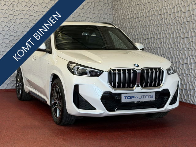 BMW X1 - SDRIVE M-SPORT SHADOW LINE NAVI LED ELEK.KLEP ADAP.CRUISE LEER/ALCANTARA CAMERA M-SPORT INTERIEUR / EXTERIEUR ✅Top Auto's Wijchen✅ 170 Nieuwe en bijna nieuwe Auto's met : Benzine /  PHEV / Plug in hybrid / Hybrid / Mild hybrid / HEV /