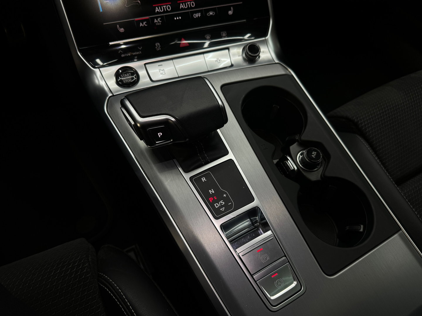 Audi A6 Avant 55 TFSI e quattro Competi Pano|Memory|Trekhaak