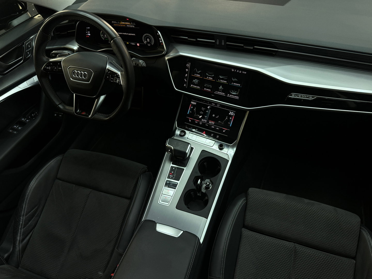 Audi A6 Avant 55 TFSI e quattro Competi Pano|Memory|Trekhaak