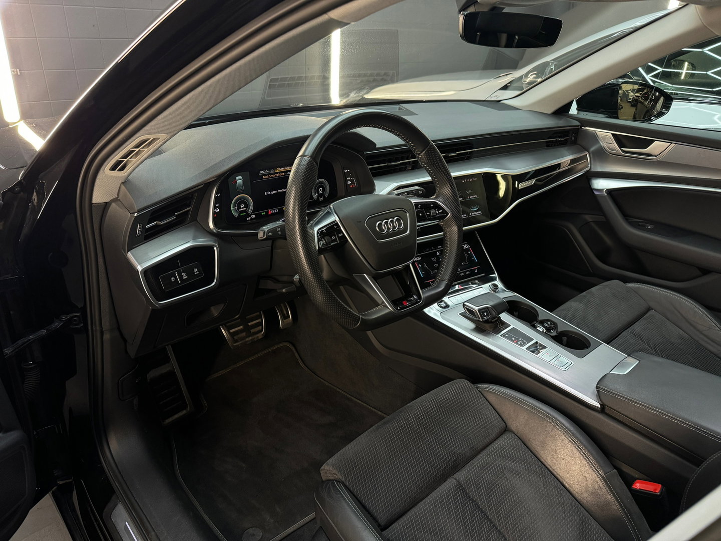 Audi A6 Avant 55 TFSI e quattro Competi Pano|Memory|Trekhaak