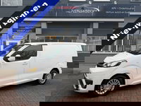 Toyota ProAce - Worker 2.0 D-4D Professional | Trekhaak | Navi | Klimaat | Rondvaart | PDC 2018 km 113.000 dealer onderhouden