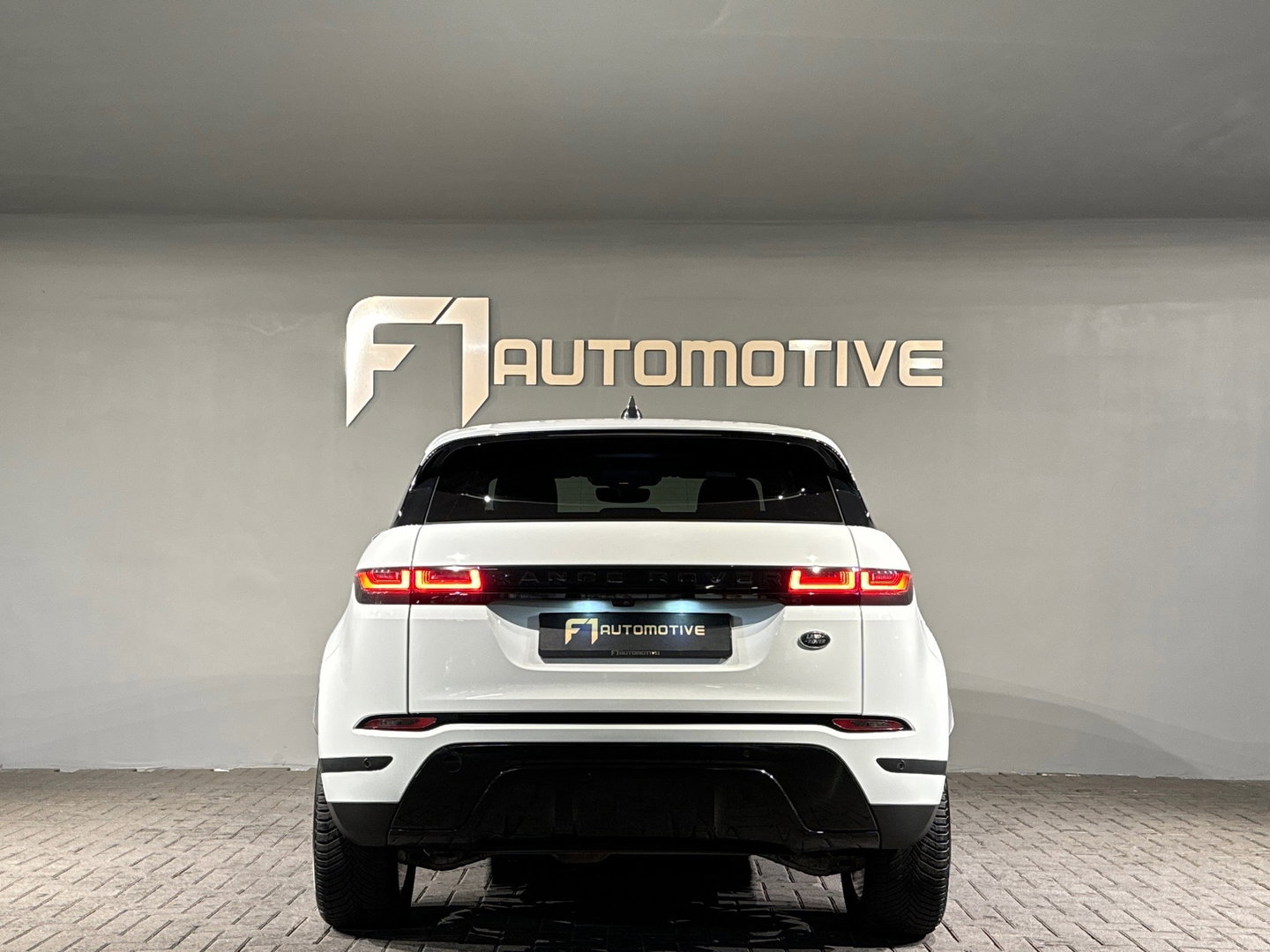 Land Rover Range Rover Evoque 1.5 P300e AWD R-Dynamic SE ACC