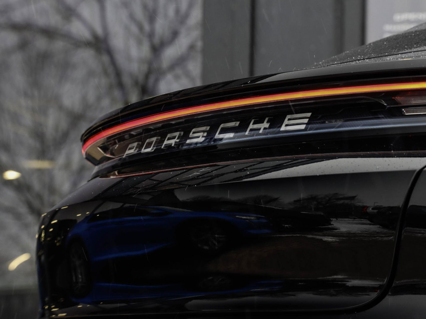 Porsche Taycan Performance 84 kWh 21'' Sport Chrono Panodak Sportstoelen Warmtepomp