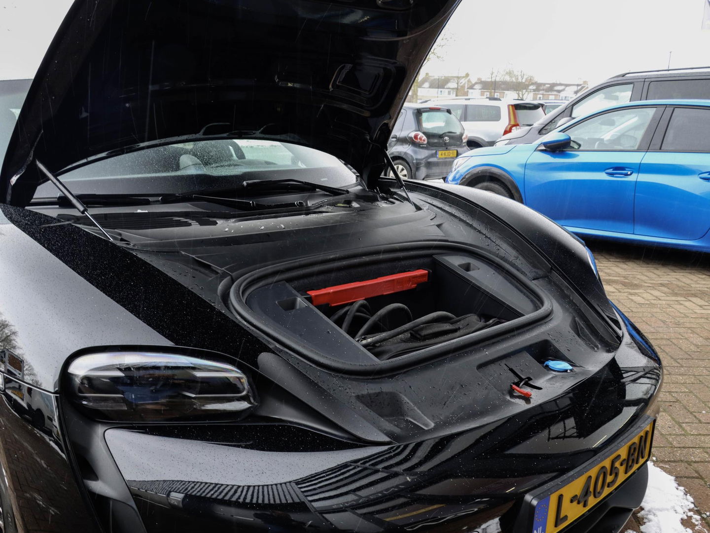 Porsche Taycan Performance 84 kWh 21'' Sport Chrono Panodak Sportstoelen Warmtepomp