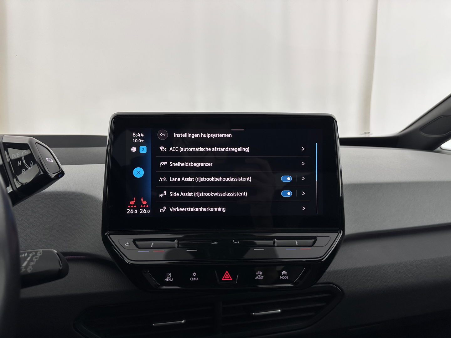 Volkswagen ID.3 First Max 58 kWh [ 3-Fase-11kW ] {SOH-92%} (INCL-BTW) *PANO | HEAD-UP | ADAPTIVE-CRUISE | FULL-LED | BLINDSPOT | CAMERA | KEYLESS | MICROFIBRE | AMBIENTLIGHT | NAVI-FULLMAP | DAB+ | ECC | HEATED-SPORTSEATS | DIGI-COCKPIT | 20"ALU*