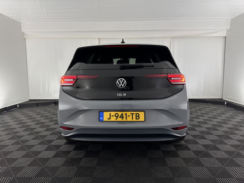 Volkswagen ID.3 First Max 58 kWh [ 3-Fase-11kW ] {SOH-92%} (INCL-BTW) *PANO | HEAD-UP | ADAPTIVE-CRUISE | FULL-LED | BLINDSPOT | CAMERA | KEYLESS | MICROFIBRE | AMBIENTLIGHT | NAVI-FULLMAP | DAB+ | ECC | HEATED-SPORTSEATS | DIGI-COCKPIT | 20"ALU*