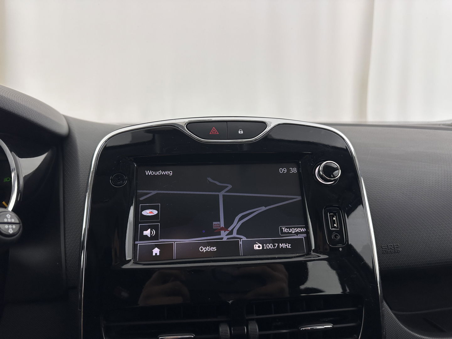 Renault Clio Estate 0.9 TCe Expression *NAVI-FULLMAP | COMFORTSEATS | AIRCO | CRUISE | PDC | TOWBAR | 16''ALU *