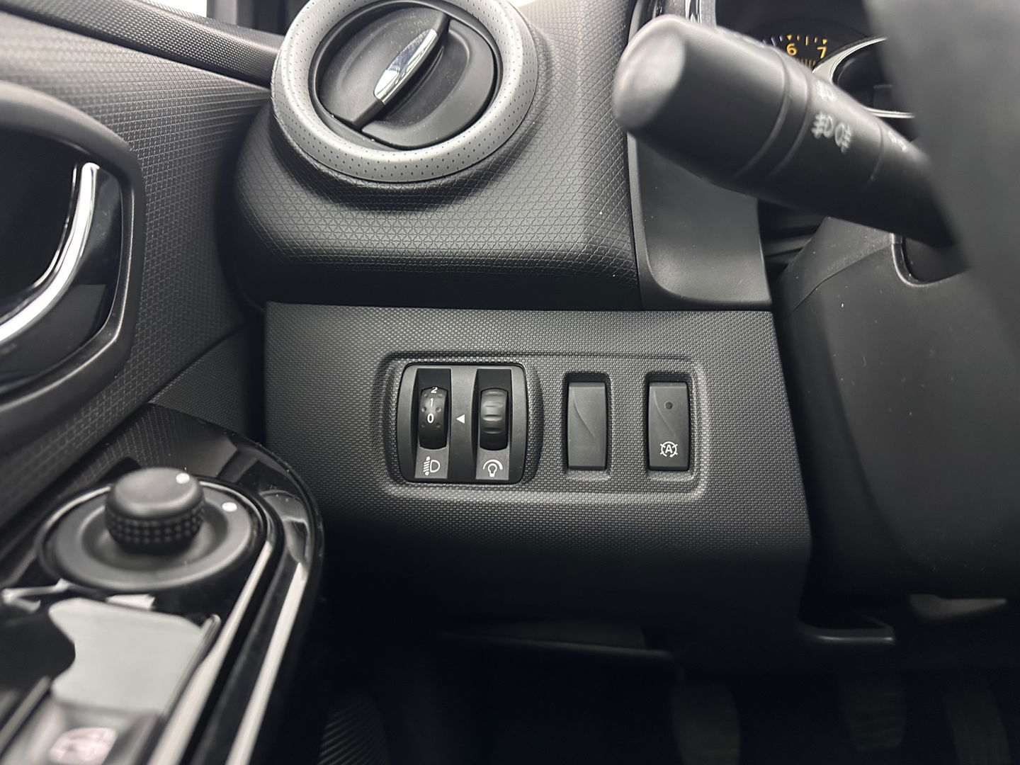 Renault Clio Estate 0.9 TCe Expression *NAVI-FULLMAP | COMFORTSEATS | AIRCO | CRUISE | PDC | TOWBAR | 16''ALU *