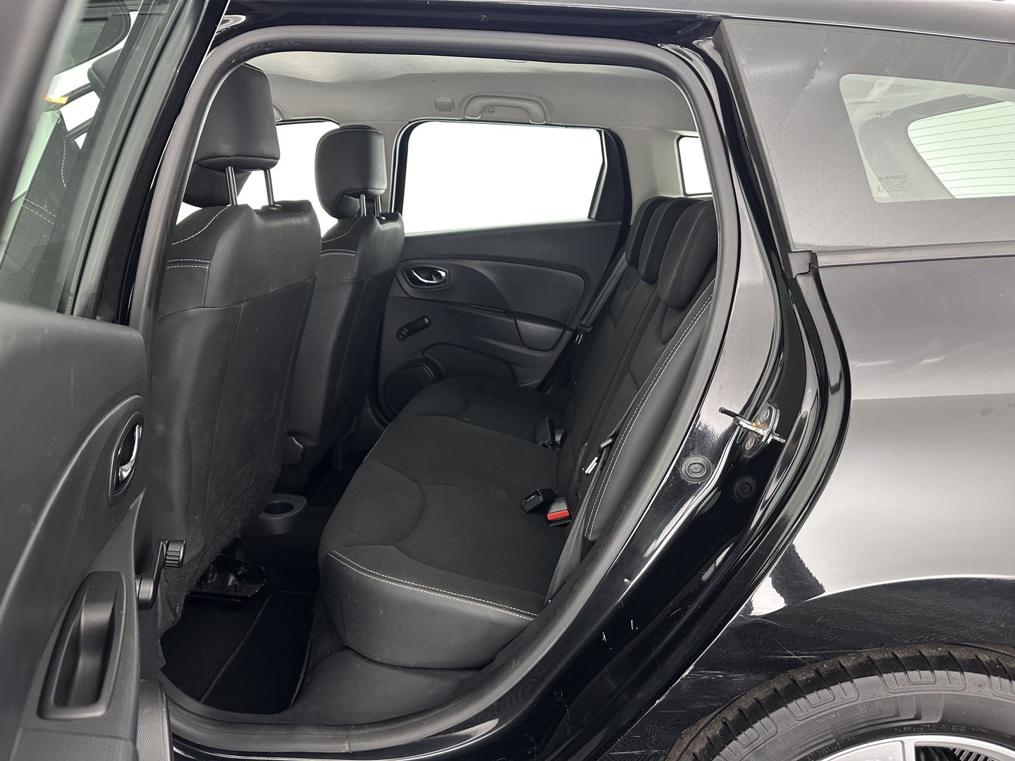 Renault Clio Estate 0.9 TCe Expression *NAVI-FULLMAP | COMFORTSEATS | AIRCO | CRUISE | PDC | TOWBAR | 16''ALU *