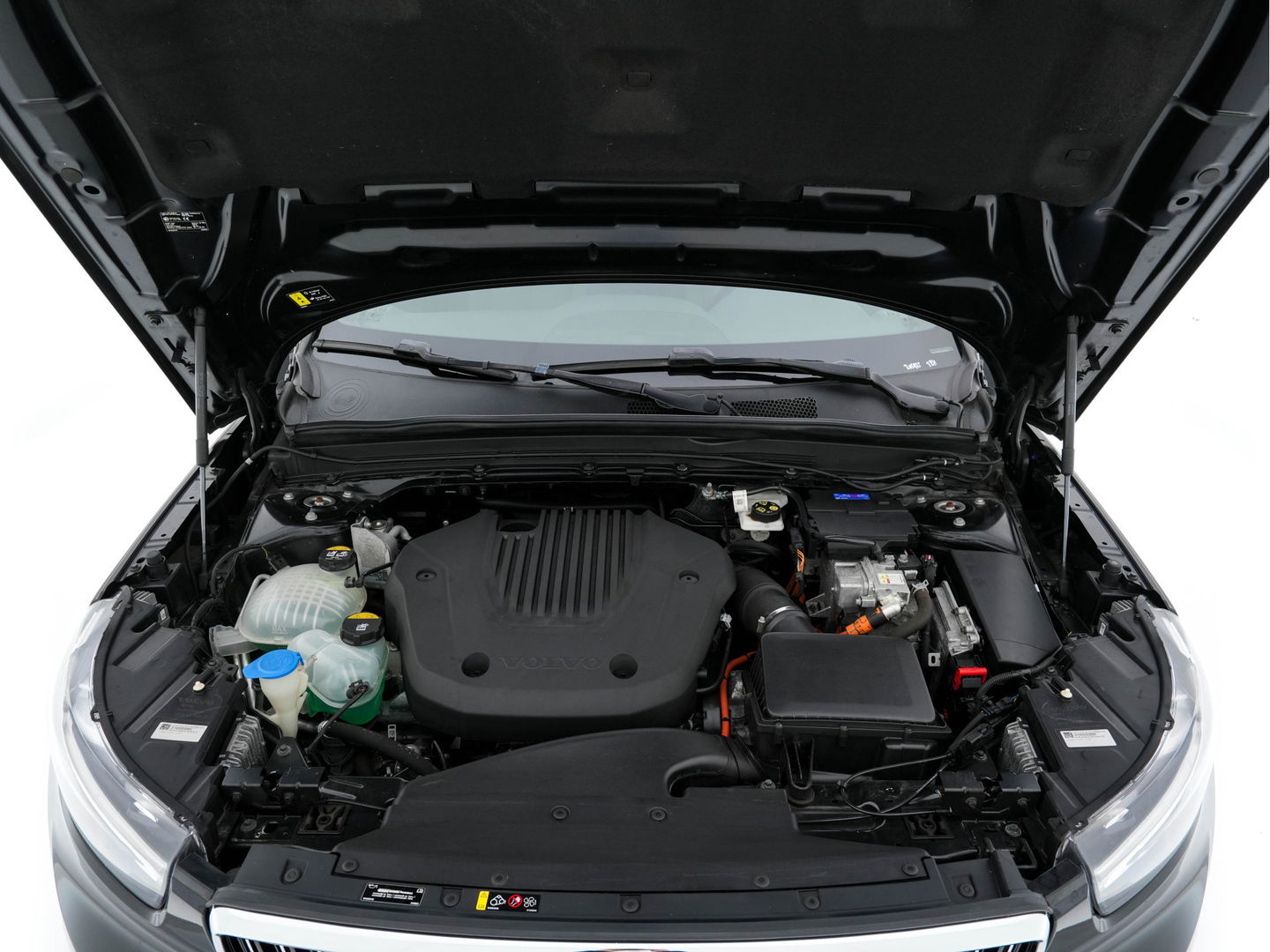 Volvo XC40 1.5 T5 Recharge Business Pro ( Plug-In ) (INCL-BTW)  Aut.*NAVI-FULLMAP | DIGI-COCKPIT | KEYLESS | DAB | HEATED-SPORTSEATS | FULL-LED | ADAPTIVE-CRUISE | CAMERA | ECC | TOWBAR | 18'' ALU*