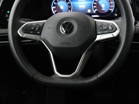Volkswagen Golf 1.5 eTSI Style | Stoelverwarming | Trekhaak | Camera | Stuurverwarming | Memory | Sfeerverlichting | Carplay | Navigatie | Adaptive cruise | Parkeerhulp | Climate control