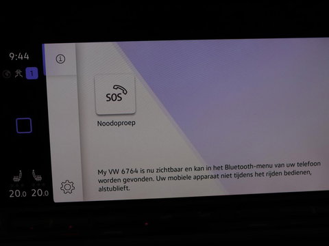 Volkswagen Golf 1.5 eTSI Style | Stoelverwarming | Trekhaak | Camera | Stuurverwarming | Memory | Sfeerverlichting | Carplay | Navigatie | Adaptive cruise | Parkeerhulp | Climate control