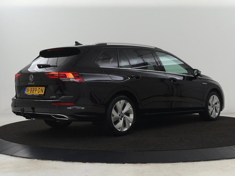 Volkswagen Golf 1.5 eTSI Style | Stoelverwarming | Trekhaak | Camera | Stuurverwarming | Memory | Sfeerverlichting | Carplay | Navigatie | Adaptive cruise | Parkeerhulp | Climate control