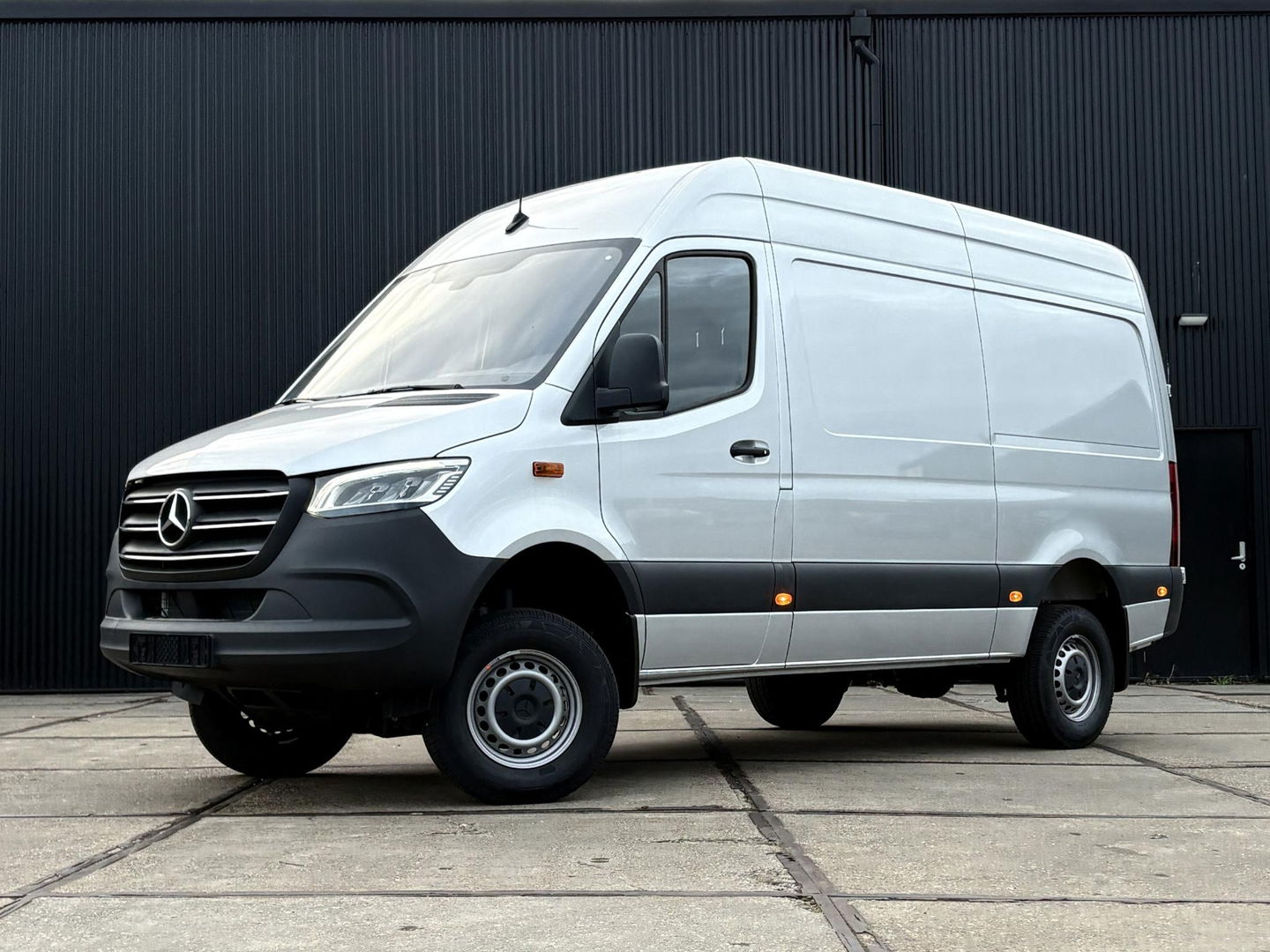 Mercedes-Benz Sprinter 319 CDI L2H2 BPM VRIJ | 4x4 | Chauffeursstoel | CAMERA |