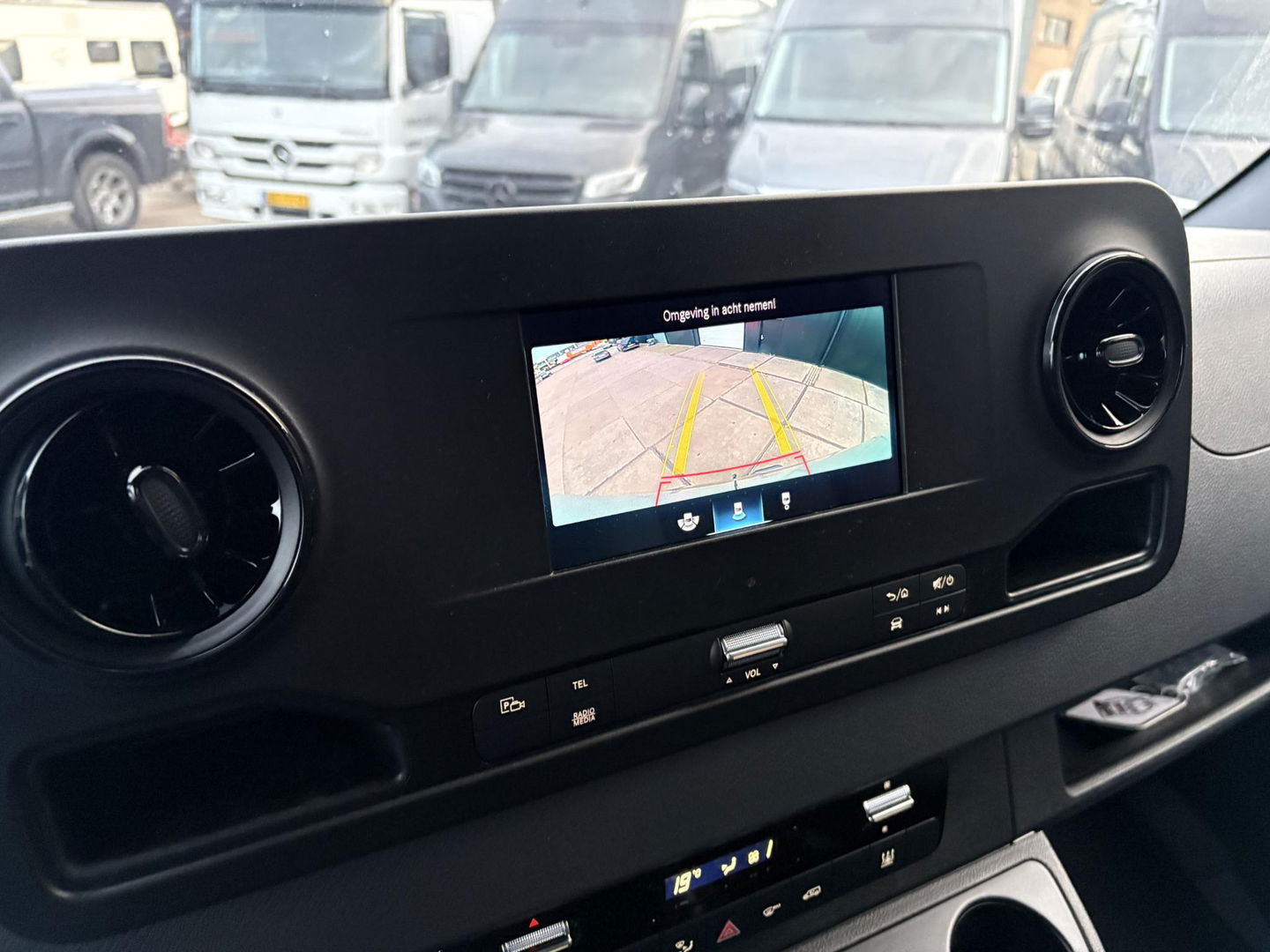 Mercedes-Benz Sprinter 319 CDI L2H2 BPM VRIJ | 4x4 | Chauffeursstoel | CAMERA |