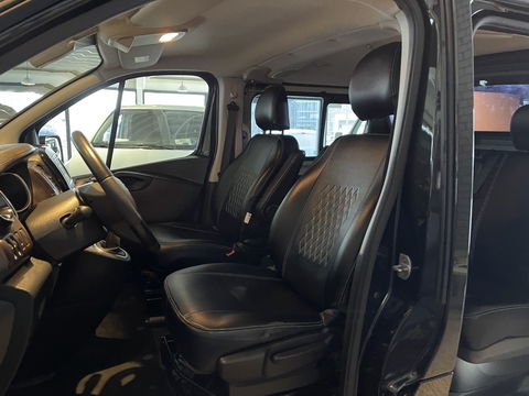 Fiat Talento 2.0 MultiJet 170pk automaat L2H1 SX DC 5 persoons / vaste prijs rijklaar € 21.950 ex btw / lease vanaf € 358 / dubbele schuifdeur / airco / cruise / camera / navigatie / trekhaak !