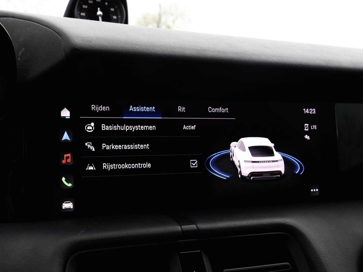 Porsche Taycan Performance 84 kWh 21'' Sport Chrono Panodak Sportstoelen Warmtepomp