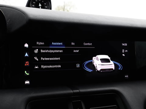 Porsche Taycan Performance 84 kWh 21'' Sport Chrono Panodak Sportstoelen Warmtepomp