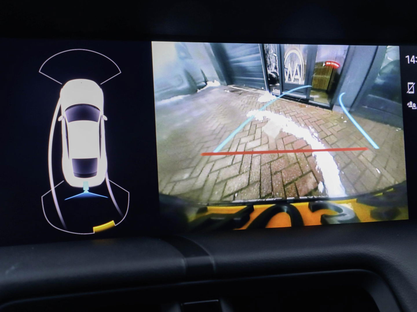 Porsche Taycan Performance 84 kWh 21'' Sport Chrono Panodak Sportstoelen Warmtepomp