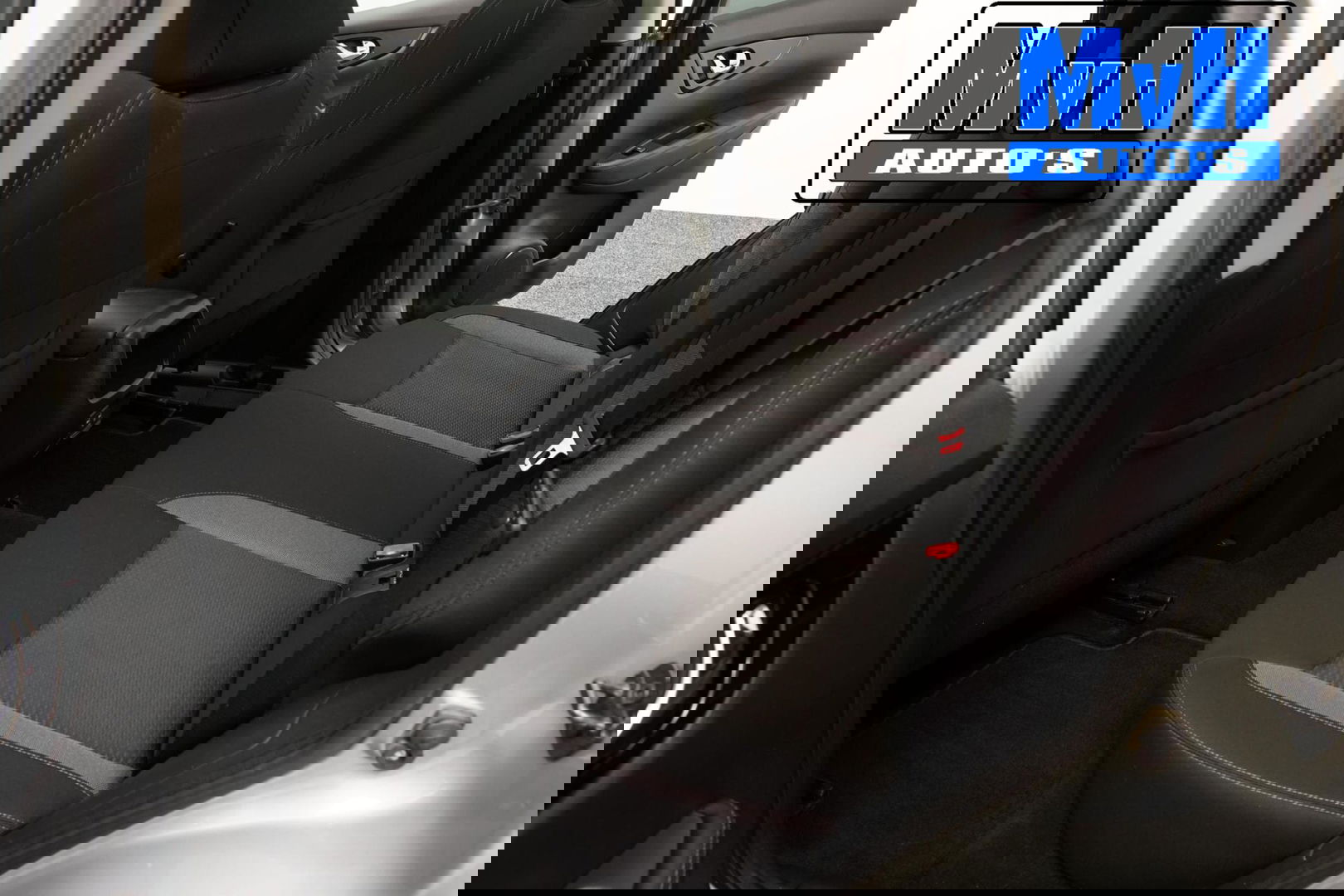 Nissan QASHQAI 1.3 DIG-T Business Edition|PANO|TREKH|CAMERA