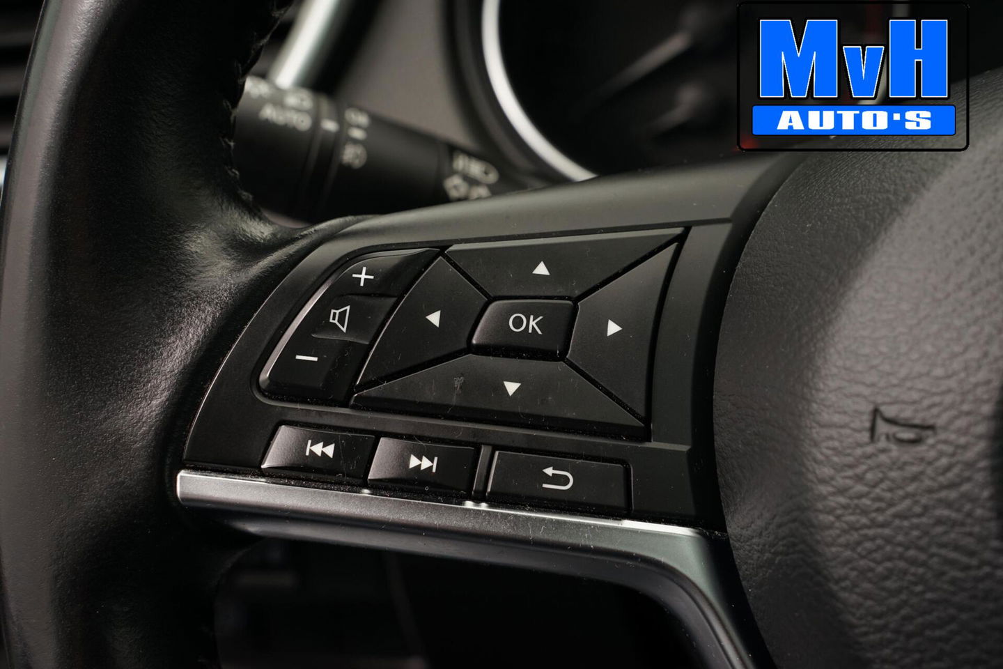 Nissan QASHQAI 1.3 DIG-T Business Edition|PANO|TREKH|CAMERA