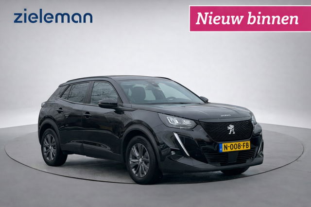 Peugeot 2008 - 1.2 PureTech Active Pack Automaat - Carplay, Navi, Cruise, Camera, Stoelverw.