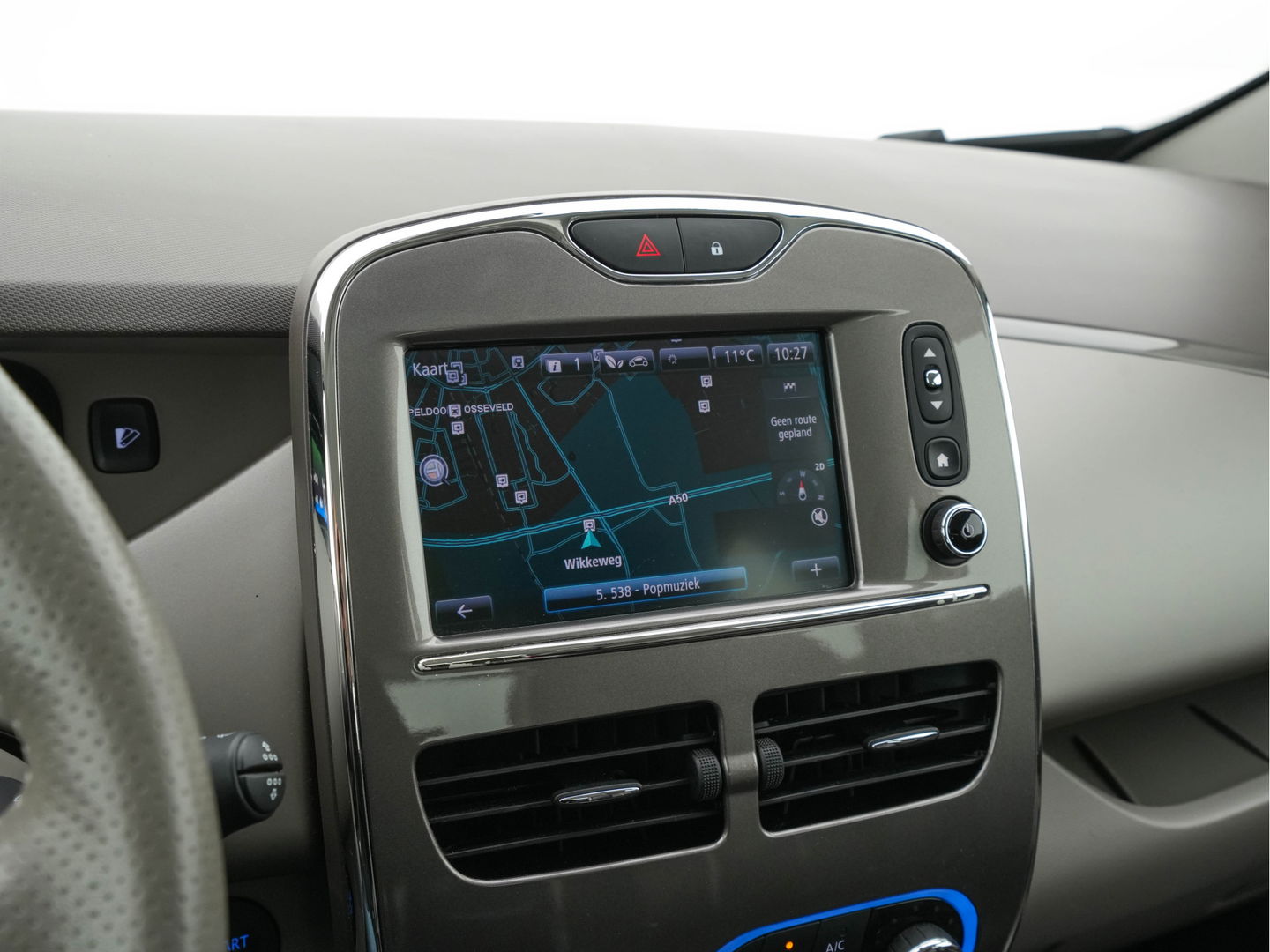 Renault ZOE R110 Bose 41 kWh (inclusive-Battery) (3-Fase-22kW){SOH-85%} Aut.*LEATHER | BOSE-AUDIO | KEYLESS | CRUISE |  NAVI-FULLMAP | CAMERA | DIGI-COCKPIT | HEATED-COMFORTSEATS | ECC | PDC | FULL-LED | PRIVACYGLASS | 17"ALU*