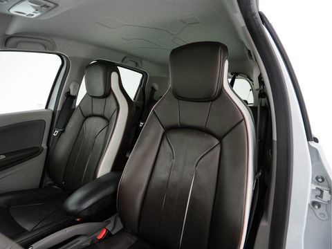 Renault ZOE R110 Bose 41 kWh (inclusive-Battery) (3-Fase-22kW){SOH-85%} Aut.*LEATHER | BOSE-AUDIO | KEYLESS | CRUISE |  NAVI-FULLMAP | CAMERA | DIGI-COCKPIT | HEATED-COMFORTSEATS | ECC | PDC | FULL-LED | PRIVACYGLASS | 17"ALU*