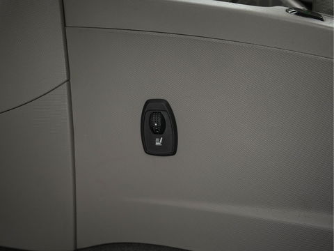 Renault ZOE R110 Bose 41 kWh (inclusive-Battery) (3-Fase-22kW){SOH-85%} Aut.*LEATHER | BOSE-AUDIO | KEYLESS | CRUISE |  NAVI-FULLMAP | CAMERA | DIGI-COCKPIT | HEATED-COMFORTSEATS | ECC | PDC | FULL-LED | PRIVACYGLASS | 17"ALU*