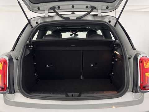 MINI Mini Electric Yours 33 kWh [ 3-Fase-11kW ] {SOH-100%} (INCL-BTW) Aut.* HEATPUMP | PANO | LEATHER | DIGI-COCKPIT | HEAD-UP | FULL-LED | NAVI-FULLMAP | HEATED-SPORTSEATS | DAB | CRUISE | HARMAN/KARDON | CAMERA | KEYLESS | AMBIENTLIGHT | 17"ALU*