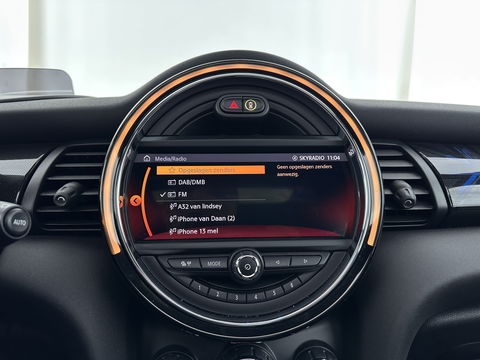 MINI Mini Electric Yours 33 kWh [ 3-Fase-11kW ] {SOH-100%} (INCL-BTW) Aut.* HEATPUMP | PANO | LEATHER | DIGI-COCKPIT | HEAD-UP | FULL-LED | NAVI-FULLMAP | HEATED-SPORTSEATS | DAB | CRUISE | HARMAN/KARDON | CAMERA | KEYLESS | AMBIENTLIGHT | 17"ALU*