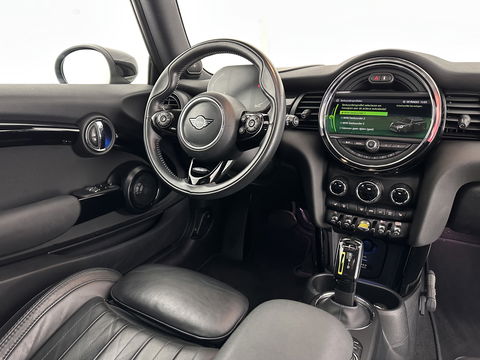 MINI Mini Electric Yours 33 kWh [ 3-Fase-11kW ] {SOH-100%} (INCL-BTW) Aut.* HEATPUMP | PANO | LEATHER | DIGI-COCKPIT | HEAD-UP | FULL-LED | NAVI-FULLMAP | HEATED-SPORTSEATS | DAB | CRUISE | HARMAN/KARDON | CAMERA | KEYLESS | AMBIENTLIGHT | 17"ALU*