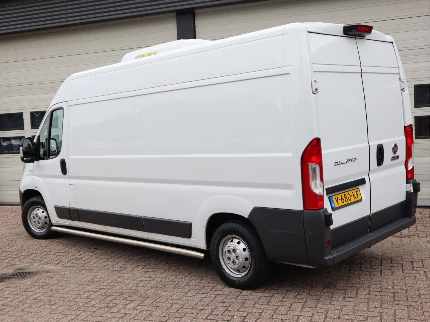 Fiat Ducato 2.3 MultiJet 131pk Euro 6 L3H2 Iso - Koeling - Camera - Cruise