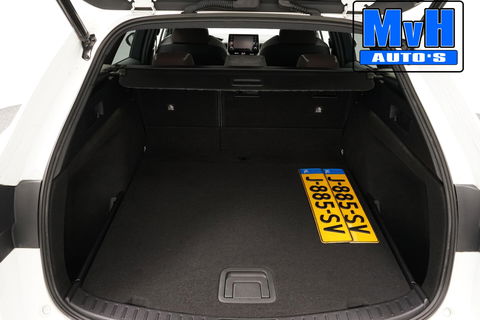 Toyota Corolla Touring Sports 1.8 Hybrid Trek|TREKHAAK|LUXE!