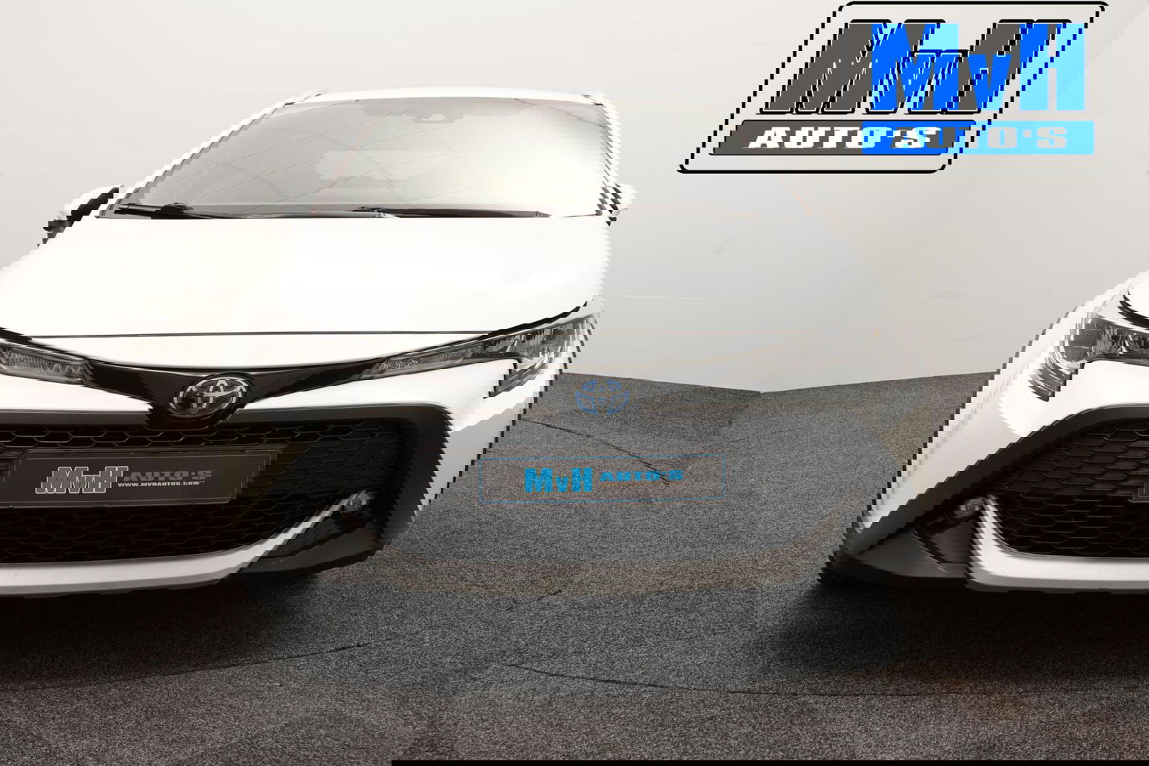 Toyota Corolla Touring Sports 1.8 Hybrid Trek|TREKHAAK|LUXE!