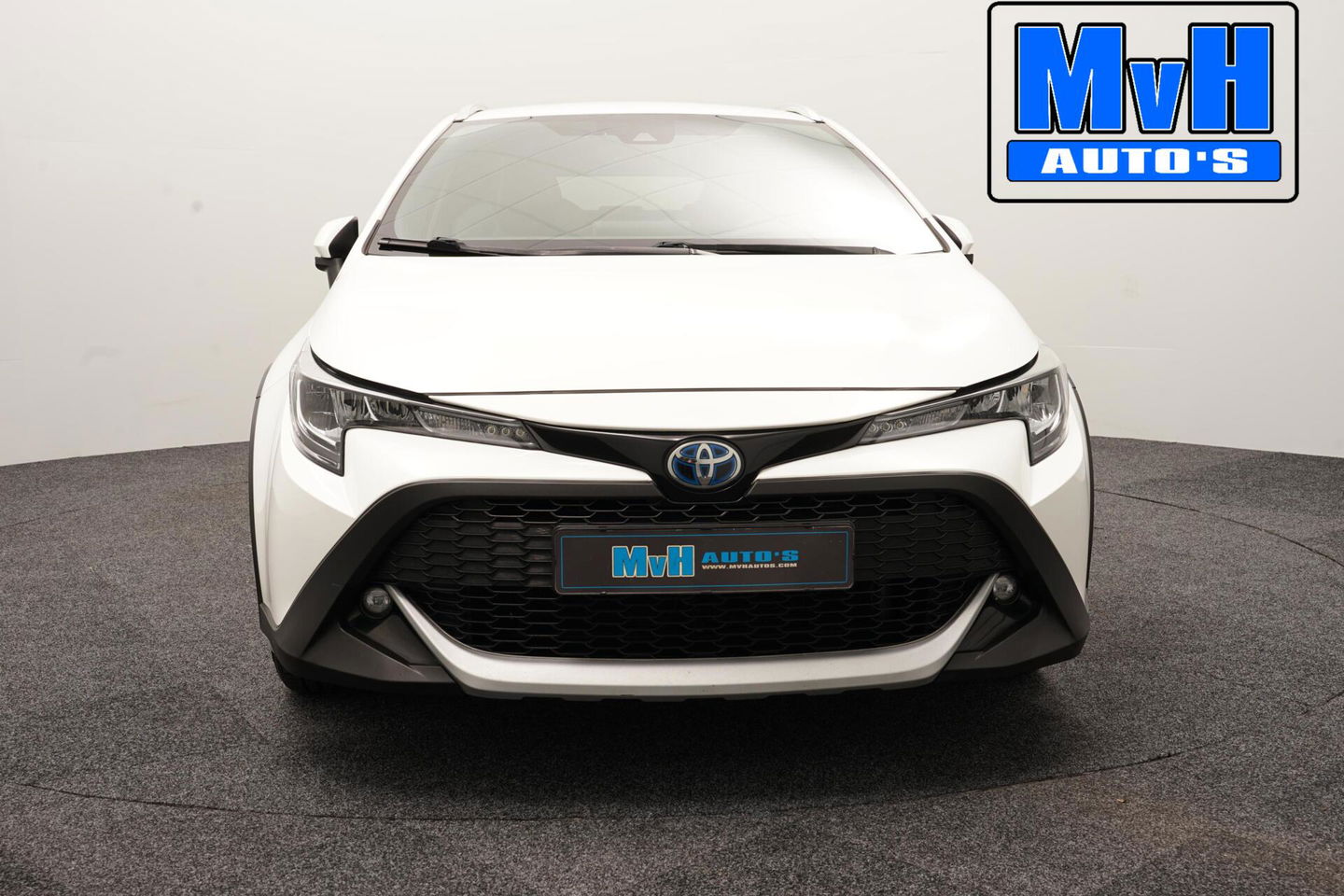 Toyota Corolla Touring Sports 1.8 Hybrid Trek|TREKHAAK|LUXE!
