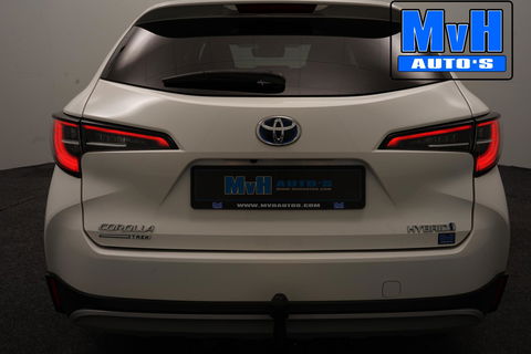 Toyota Corolla Touring Sports 1.8 Hybrid Trek|TREKHAAK|LUXE!