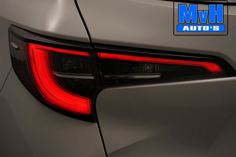 Toyota Corolla Touring Sports 1.8 Hybrid Trek|TREKHAAK|LUXE!