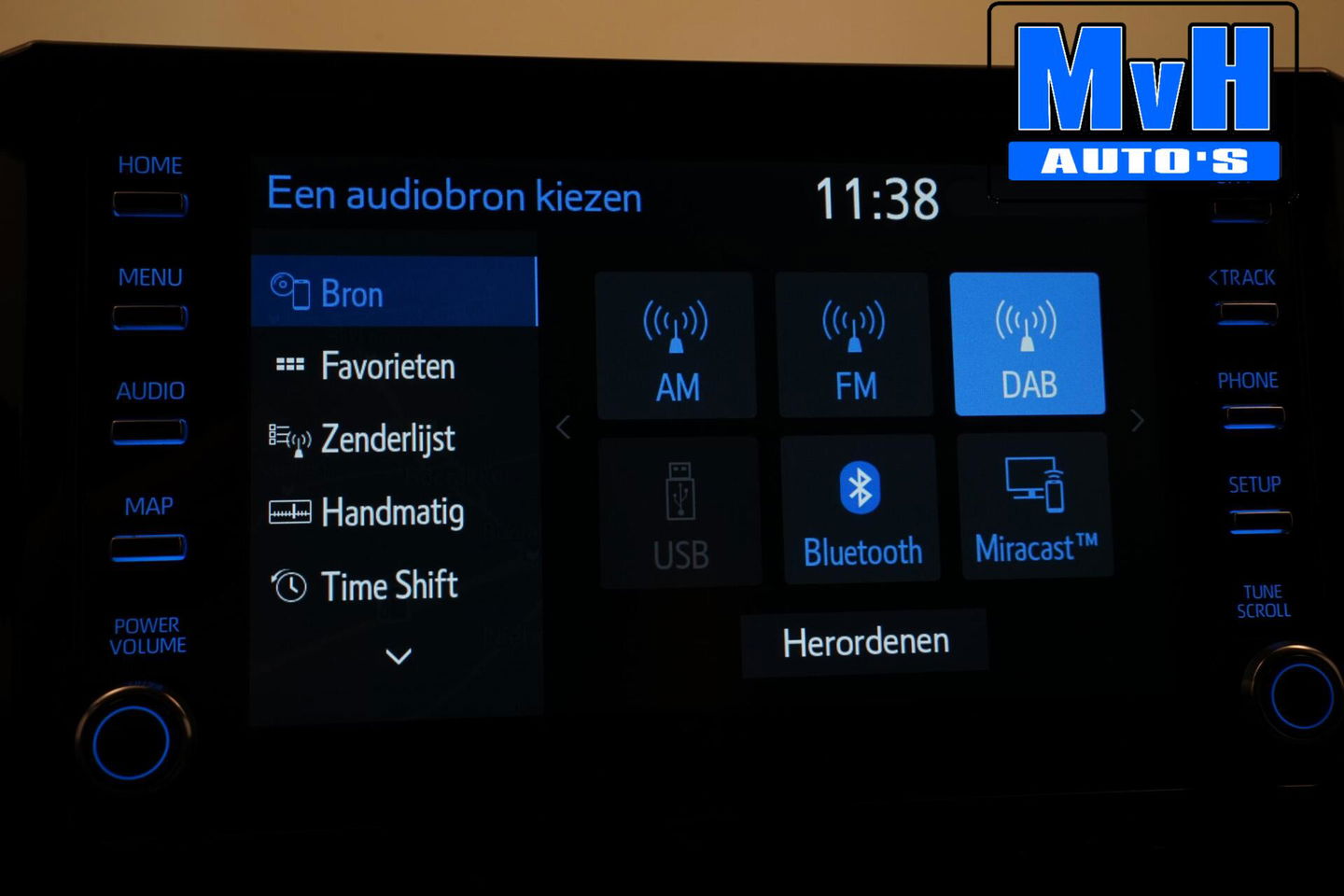 Toyota Corolla Touring Sports 1.8 Hybrid Trek|TREKHAAK|LUXE!
