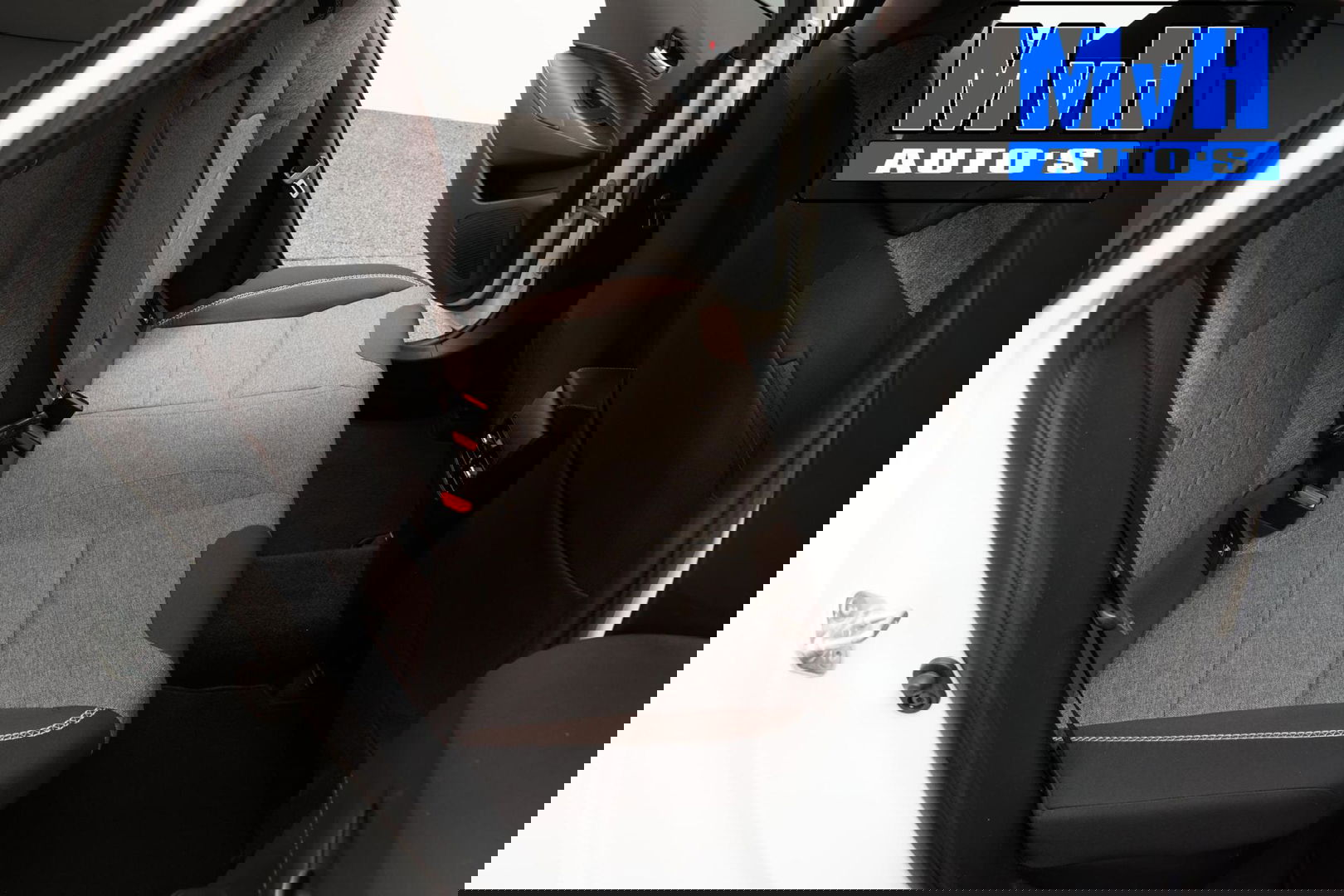 Toyota Corolla Touring Sports 1.8 Hybrid Trek|TREKHAAK|LUXE!