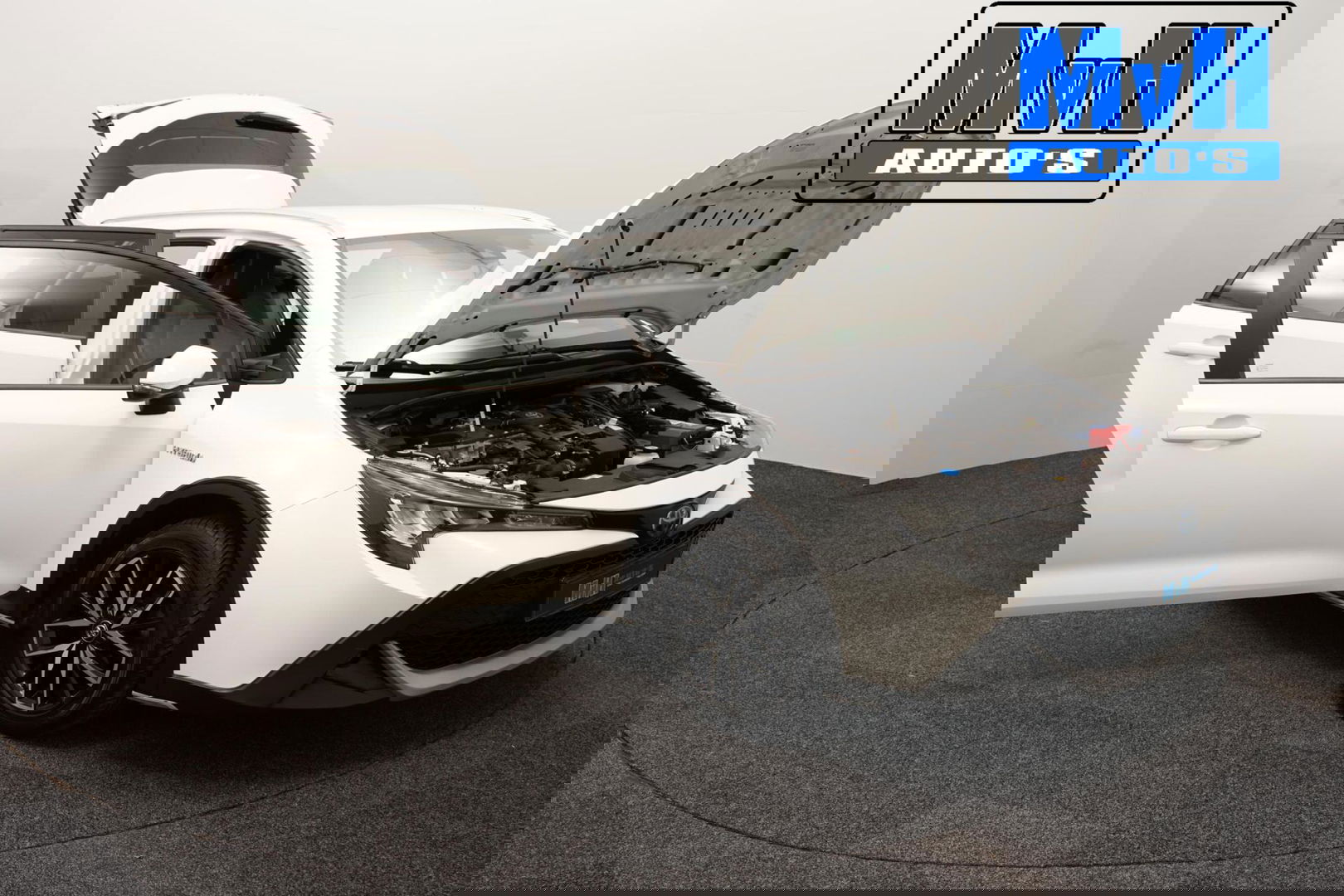 Toyota Corolla Touring Sports 1.8 Hybrid Trek|TREKHAAK|LUXE!