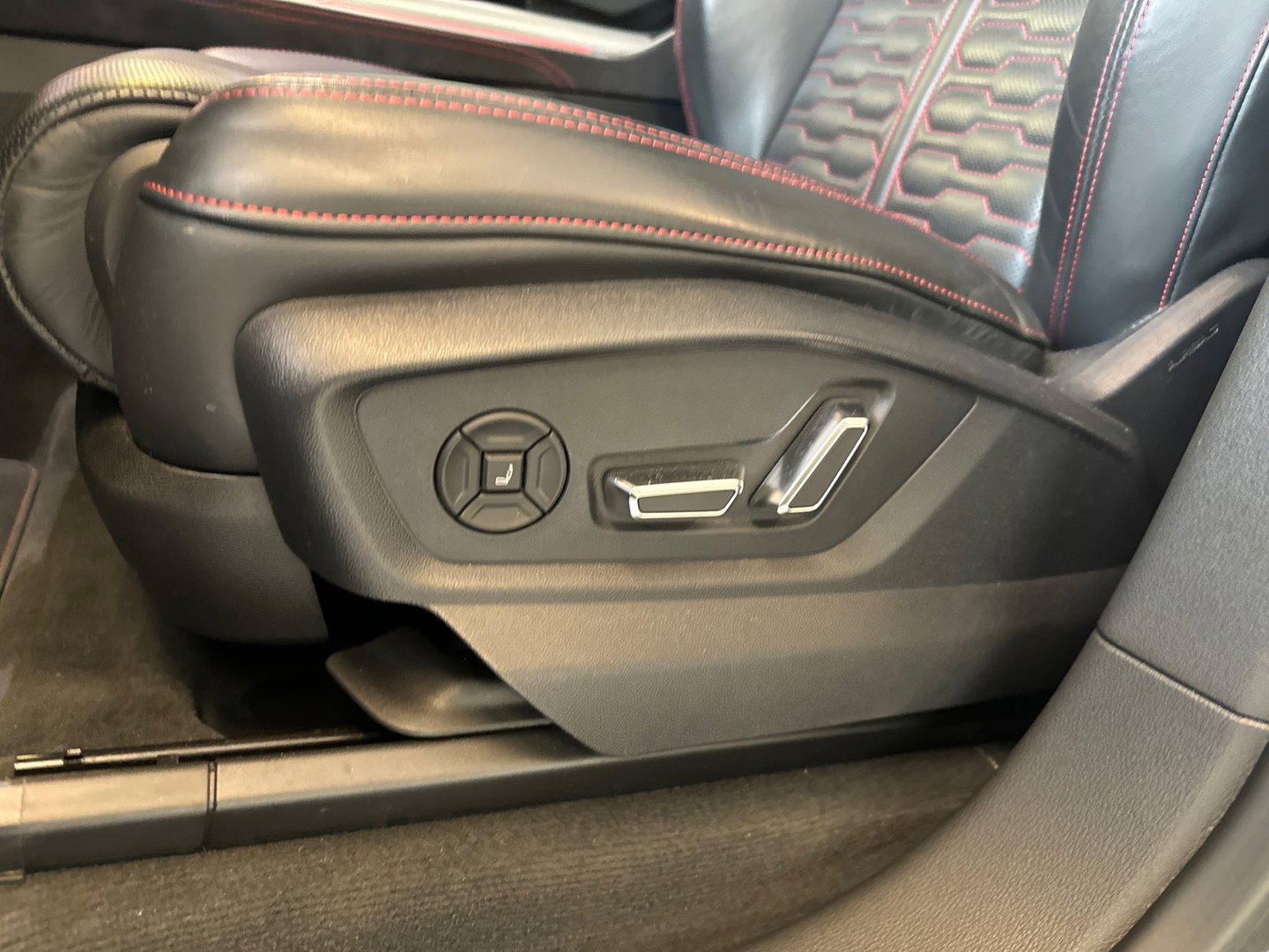 Audi RSQ8 4.0 TFSI quattro Pano|Keramisch|HuD|B&O|360Cam|VOL