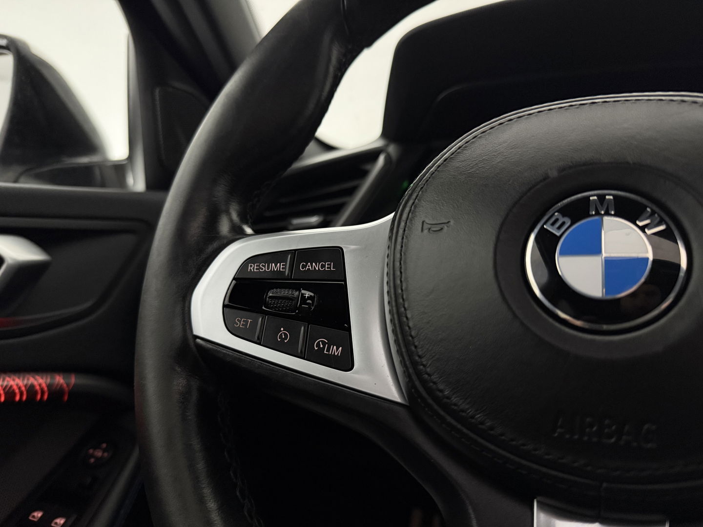 BMW 1-serie 118i Executive Edition M-Sport | Pano | Virtual | H/K | Sfeerverl. | Alcantara | Carplay | Cruise | Parkeersens.