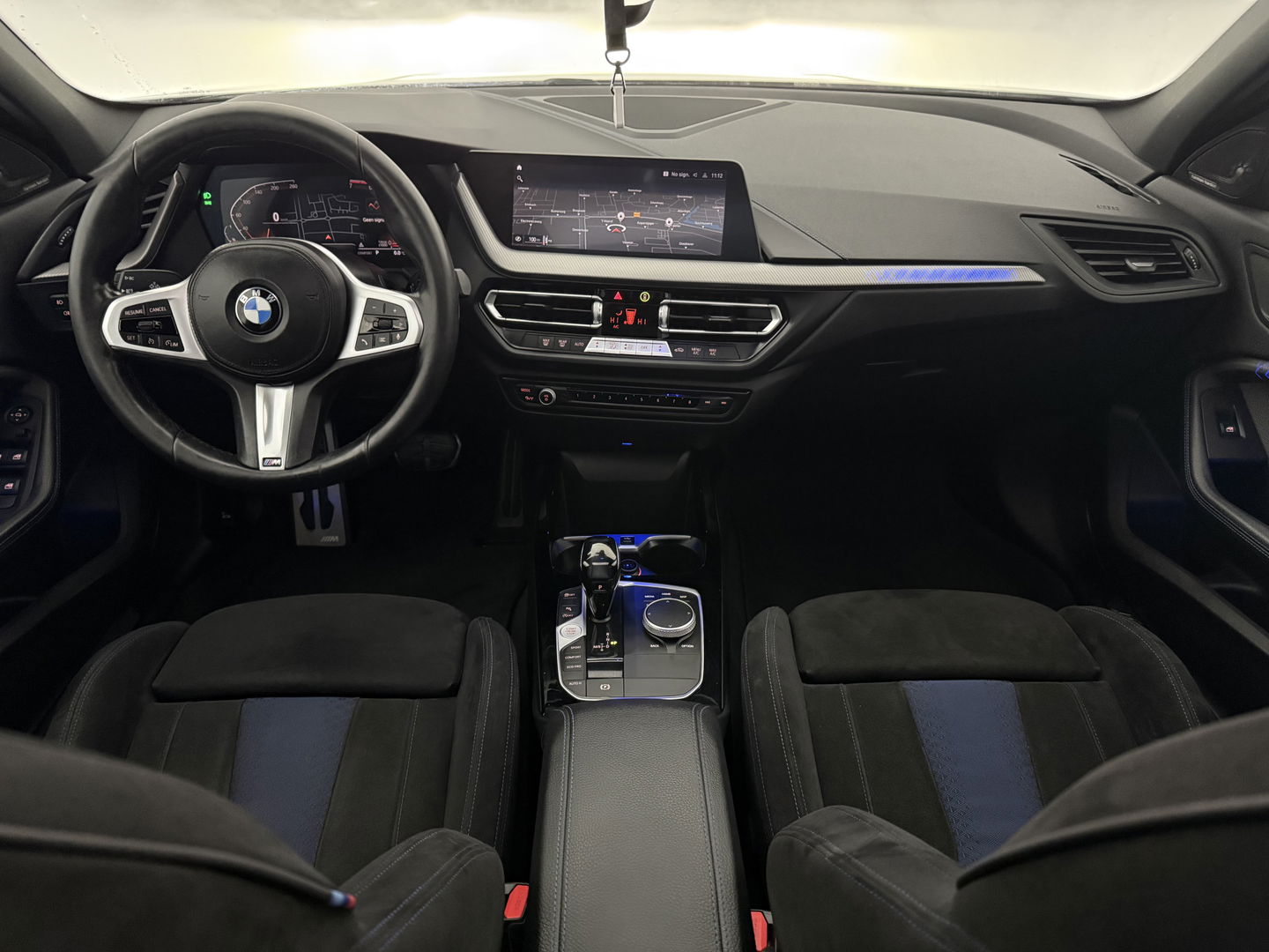 BMW 1-serie 118i Executive Edition M-Sport | Pano | Virtual | H/K | Sfeerverl. | Alcantara | Carplay | Cruise | Parkeersens.