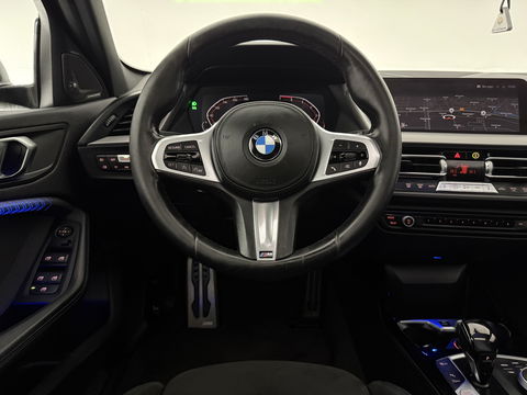 BMW 1-serie 118i Executive Edition M-Sport | Pano | Virtual | H/K | Sfeerverl. | Alcantara | Carplay | Cruise | Parkeersens.